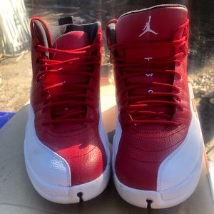 Gym Red Jordan 12 (No Box)